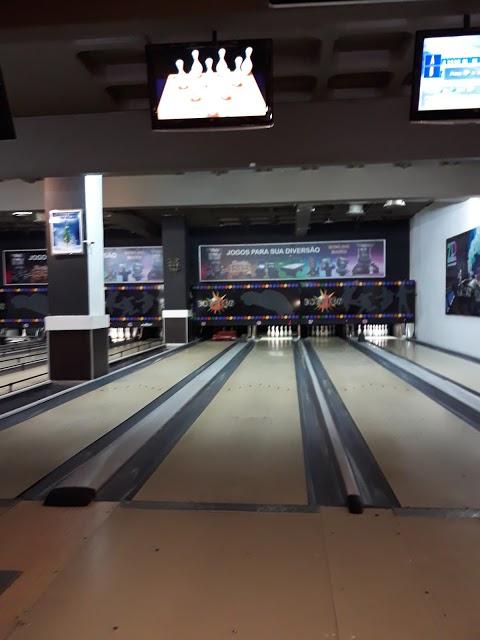 Bowling-super mares